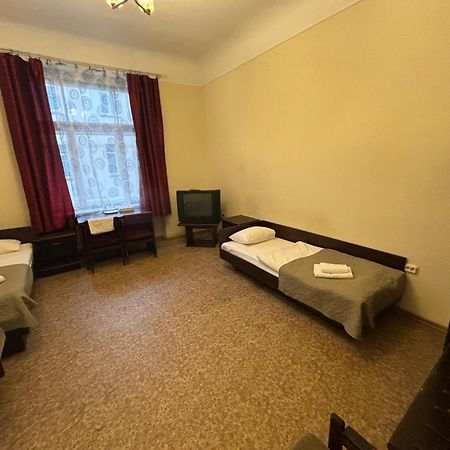 Hostel Viktorija With Private Rooms Riga Eksteriør bilde